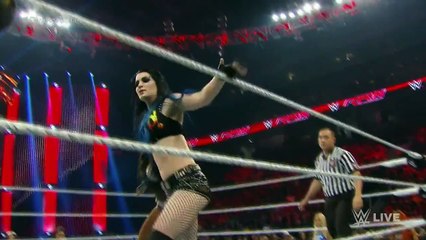 Paige vs. Naomi- Raw, Aug. 3, 2015