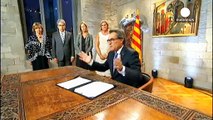 Іспанія: очільник Каталонії призначив дочасні вибори до парламенту автономії