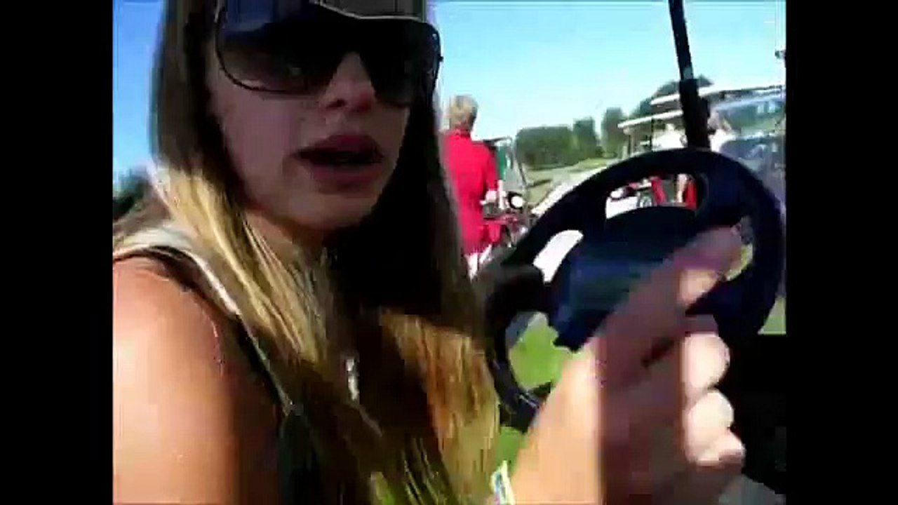 DRIVING GOLF CART