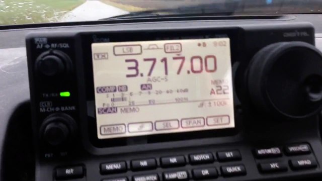IC-7100 Ham radio mobile remoterig.com