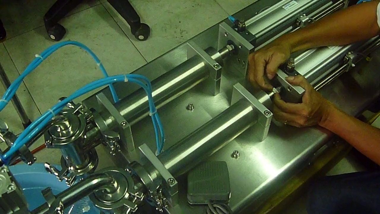 Máy chiết rót dung dịch lỏng 2 vòi, máy chiết rót dung dịch ăn mòn