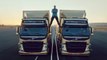 Volvo Trucks : The Epic Split feat Jean-Claude Van Damme