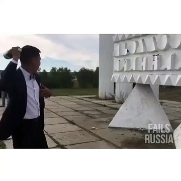 This video has collected 5 million views in 3 days/Это видео собрало 5 миллионов просмотров за 3 дня