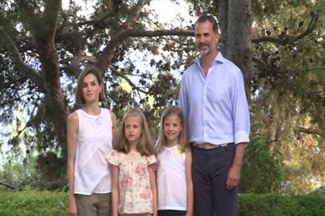 Leonor y Sofía, protagonistas del posado en Marivent