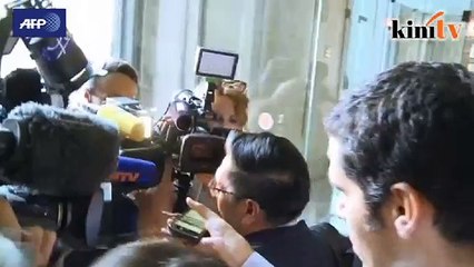 Penyiasat MH370 analisis  'flaperon' di Perancis