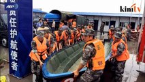 Kapal bawa 450 orang karam di Sungai Yangtze, China