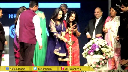 Day 1 Of India International Jewellery Week 2015 | Sonam, Juhi & Chitrangda