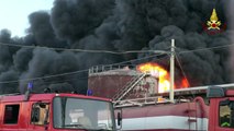 Palermo - In fiamme deposito di carburanti nel quartiere Brancaccio (04.08.15)