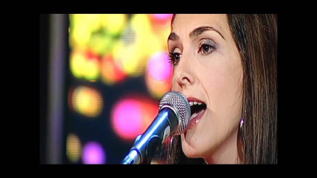 Somewhere over the rainbow - Eltina Minarolli (Unplugged LIVE performance)