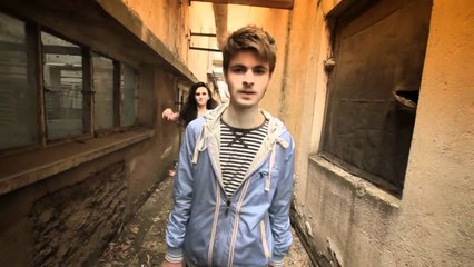 Besnik Peqani - Shikimi i saj (Official Video)