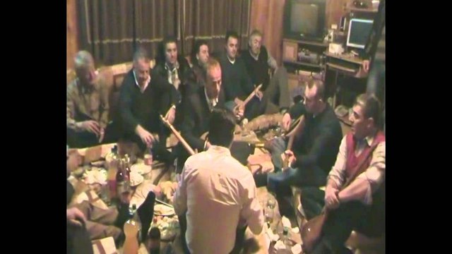 agron uksmajli dhe vëllezrit latifi kangë për reqakun