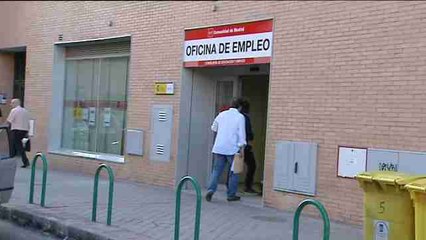 El paro baja en 74.028 personas en julio por sexto mes consecutivo