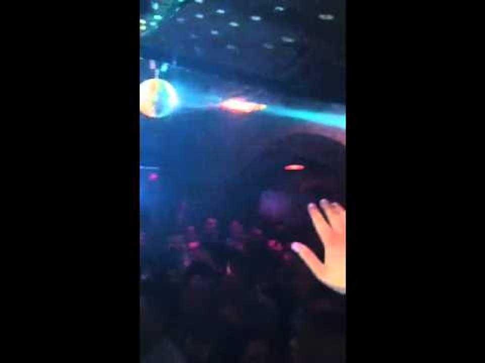 Buraku grupi FAMA - Live ne Mitrovice - Shqiperin e Dua , Mos tu pift rakija