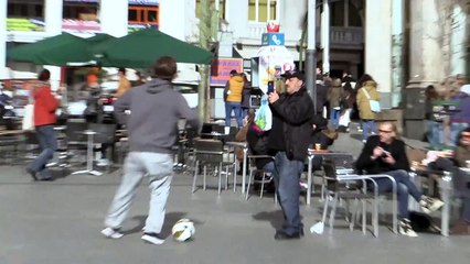 Cristiano Ronaldo déguisé dans les rues de Madrid
