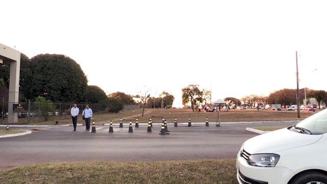 Police arrest Lula aide in widening Petrobras scandal