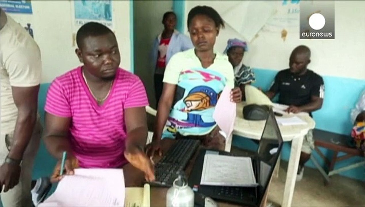 Liberia: 70.000 säuglinge bekommen geburtsurkunde