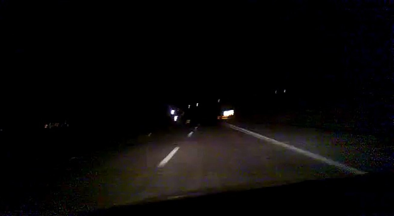 Carretera 90 manejando de noche rumbo a la Piedad