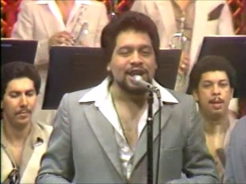 Tito Nieves Con El Conjunto Clásico Live - Lo Mismo Me Da