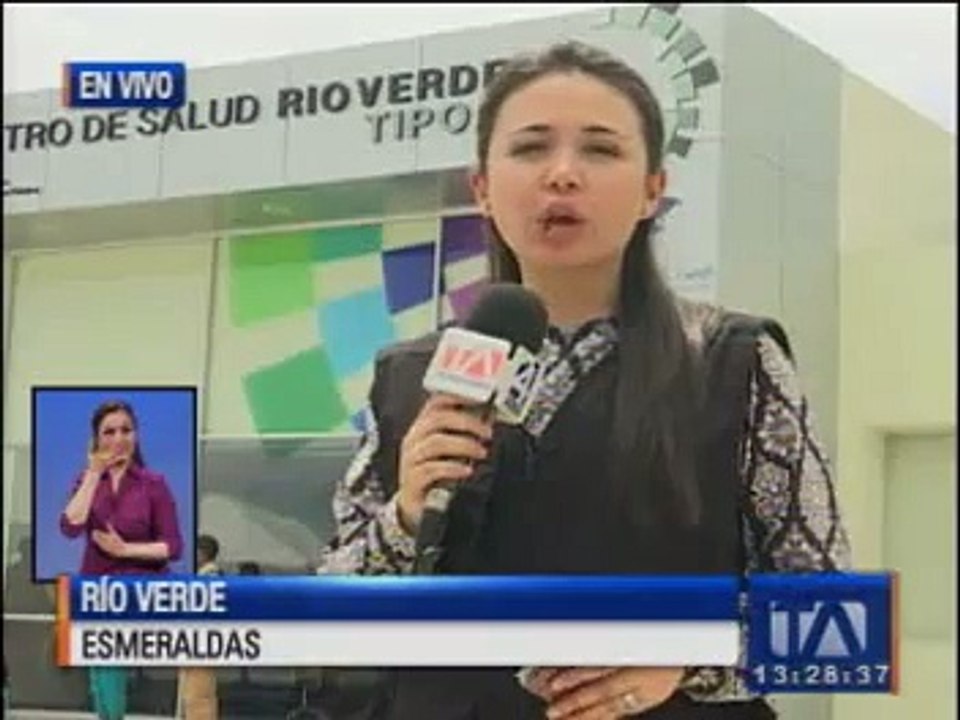 Correa inauguró un proyecto de vivienda en Esmeraldas