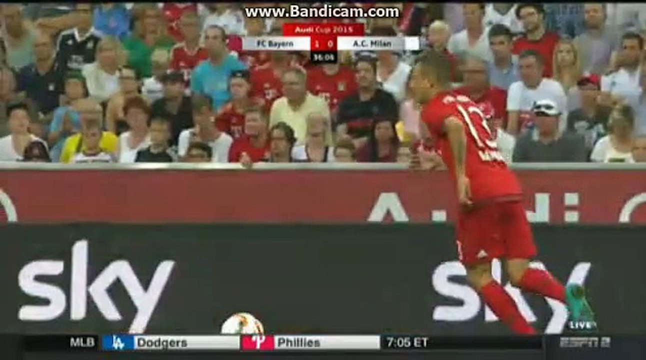 Vidal great header shot Bayern Munchen vs Milan 04/08/2015