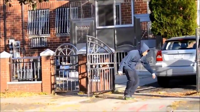 Real Life Zombie in Public (PRANKS GONE WRONG) Scary Pranks - Funny Videos 2014 - Pranks i