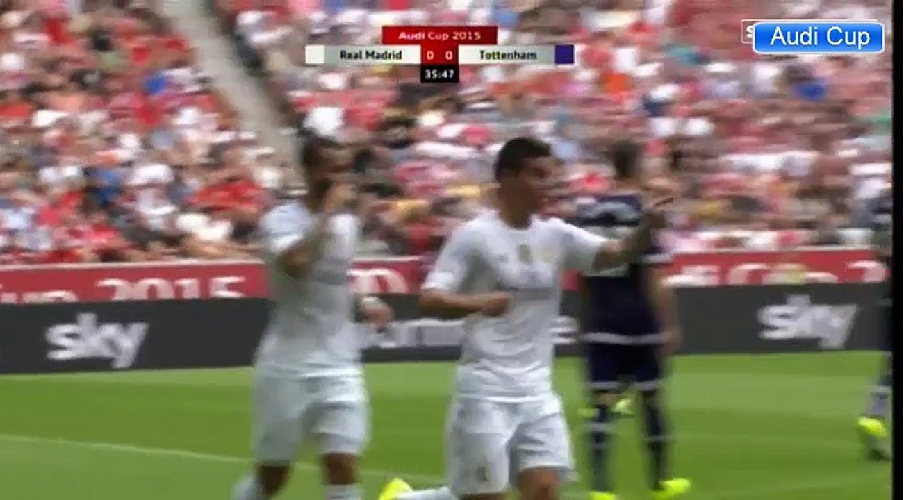 Gareth Bale scores against Tottenham