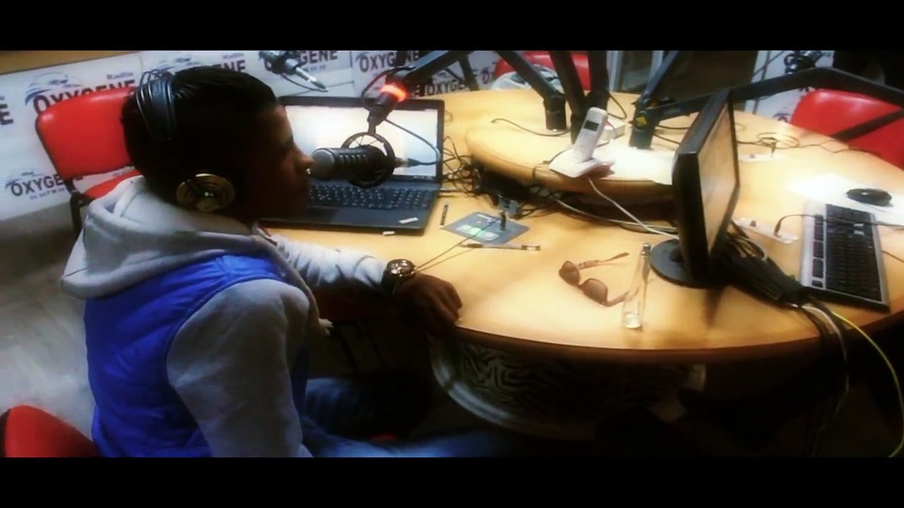 Akram Kadrawi _ Nsar7ek b7obi - New Mezwed 2015