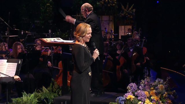 Rebecca Luker sings Memory with the Mormon Tabernacle Choir