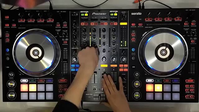 Pioneer DDJ SZ EDM House mix DJ Karim Mansar