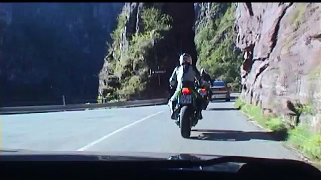 Route des Grandes Alpes 2010  (1 RS6 Plus / 3 motorcycles)