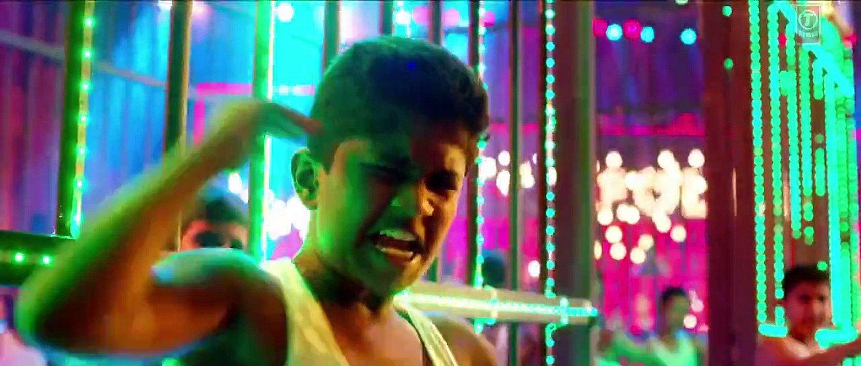 Aata Majhi Satakli - Singham Returns  - Yo Yo Honey Singh - Video Dailymotion