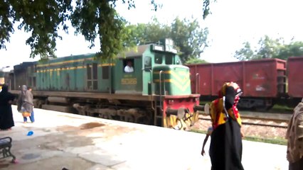 Farooqabad City Railway Station Train Arrival.