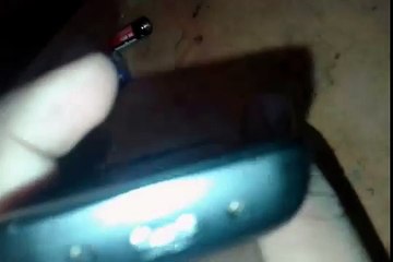 How To Open The Back Cover Of Nokia 105 Simply