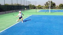 Joven promesa de 7 años del tenis masculino. Academia de Tenis El Limonar