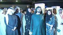 محمد بن راشد يزور معرض جائزة الشيخة منال للفنانين الشباب