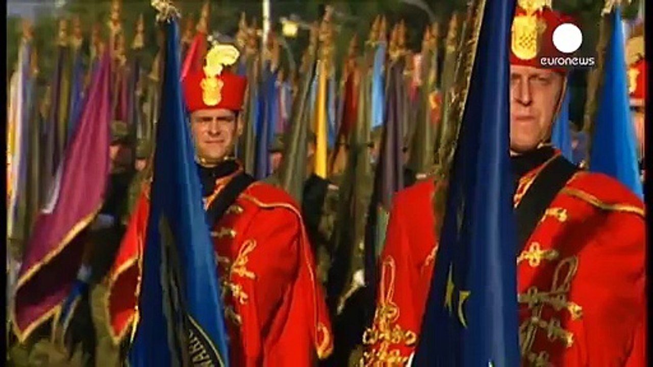Kroaten feiern mit Militärparade Sieg über Serben vor 20 Jahren