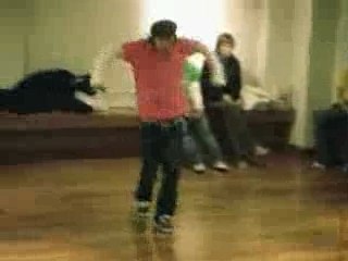 Big Bang - Gdragon dancing