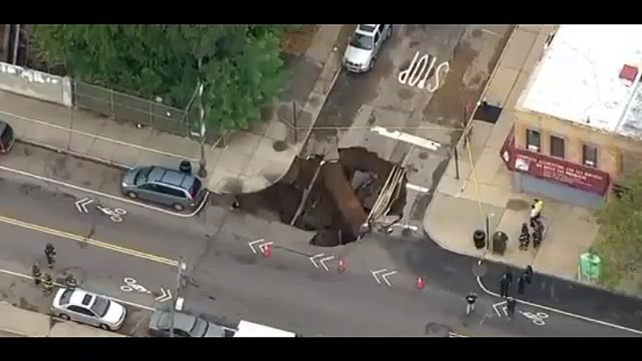 Massive sinkhole in Brooklyn