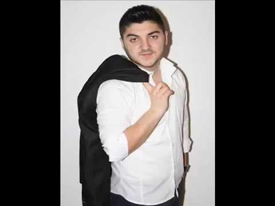 Astrit Halitaj Citi- Deshperohem shum per ty  ** Live 2014
