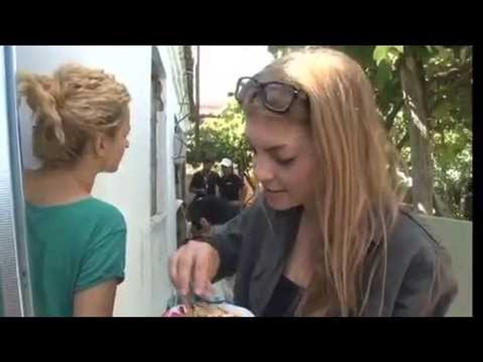 EXTREME MAKEOVER HOME EDITION BACKSTAGE 1