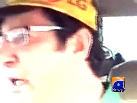 Wasim Akram's vehicle fired upon in Karachi-Geo Reports-05 Aug 2015