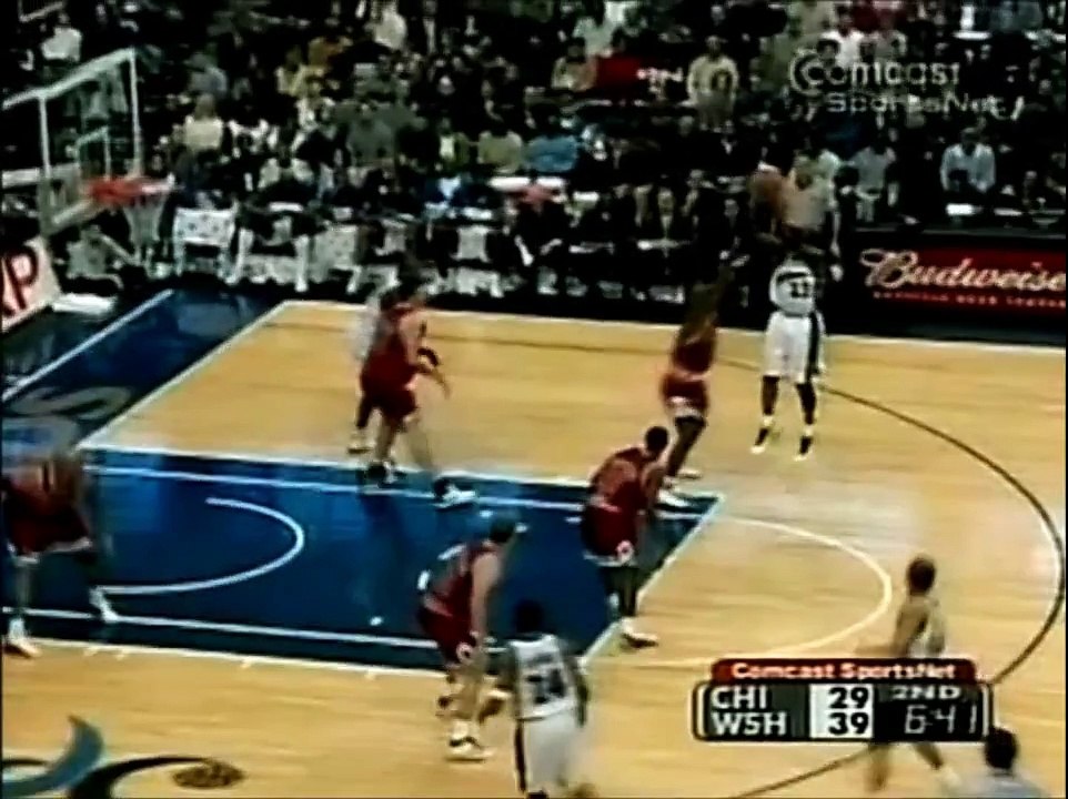 Bulls vs Wizards - Jordan 30,000 Point + Best Block Ever On Mercer Game - 2002.01.04