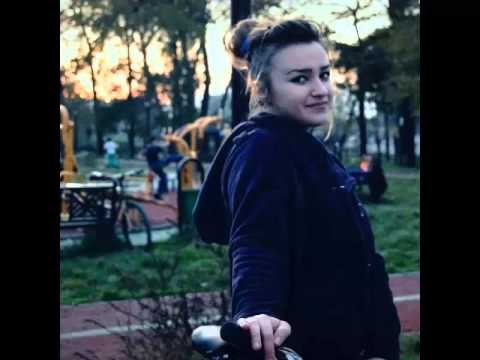 Intervista me Fjolla Gashi Realizoi RADIO ZERI ILIRIDES