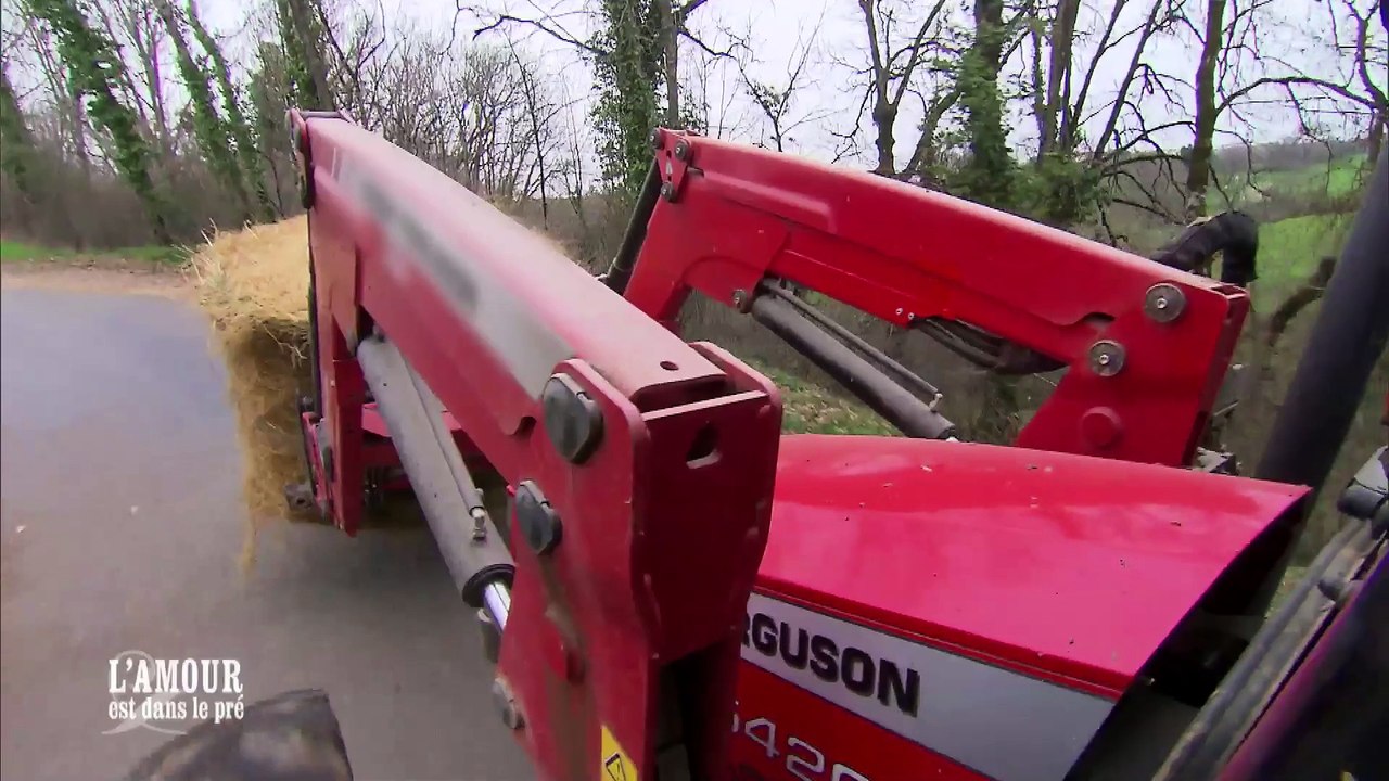 Le parcours de Jean Baptiste - L'amour est dans le pré 2015 - Episode 16