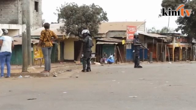 Polis lepas tembakan ke atas penunjuk perasaan di Guinea