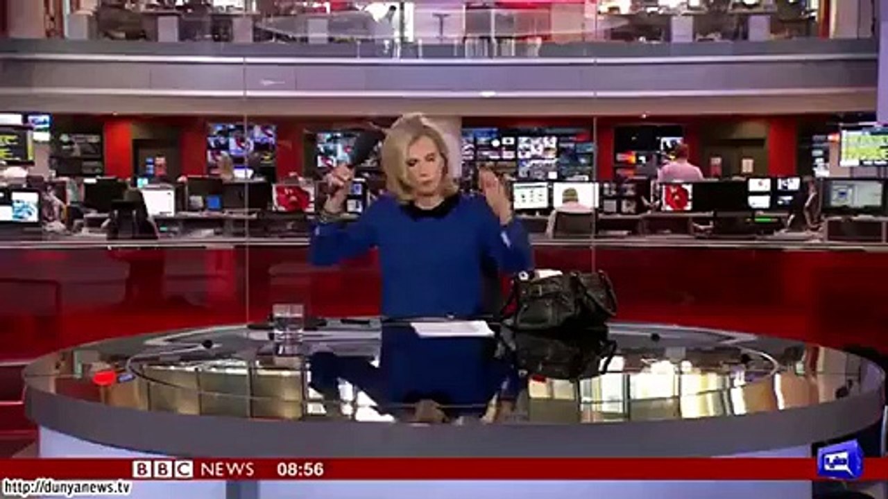 BBC News Anchor is caught live on doing makeup