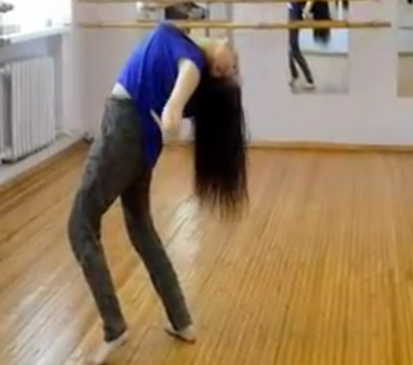 Sun Saathiya Dance Performance