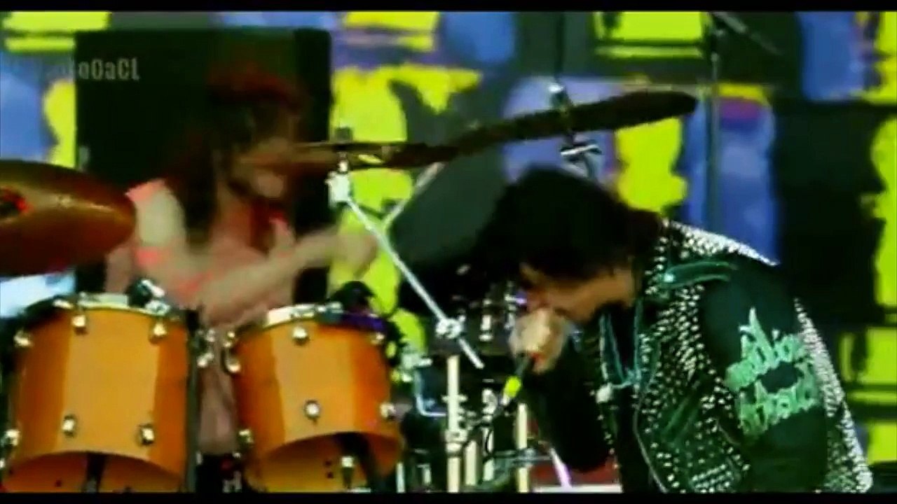 Julian Casablancas + The Voidz - Take It Or Leave It (Live at Lollapalooza Chile 2014)