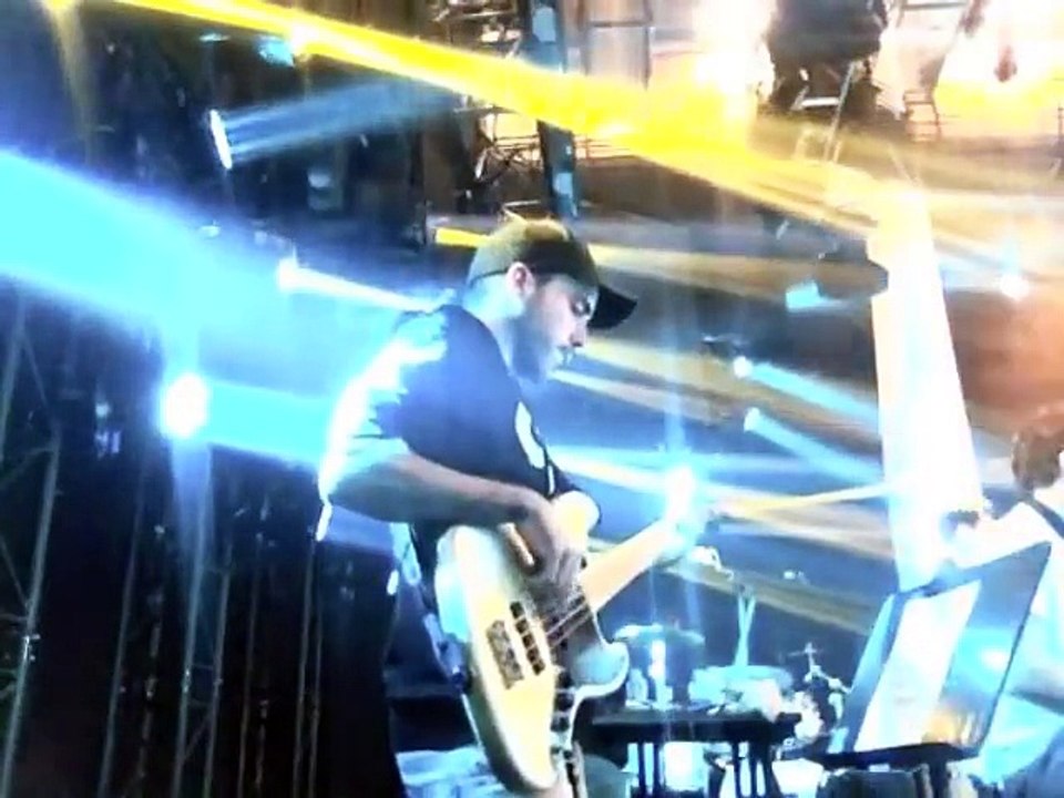 Miki Santamaria rehearsing for La Marató de TV3 (TV Show)