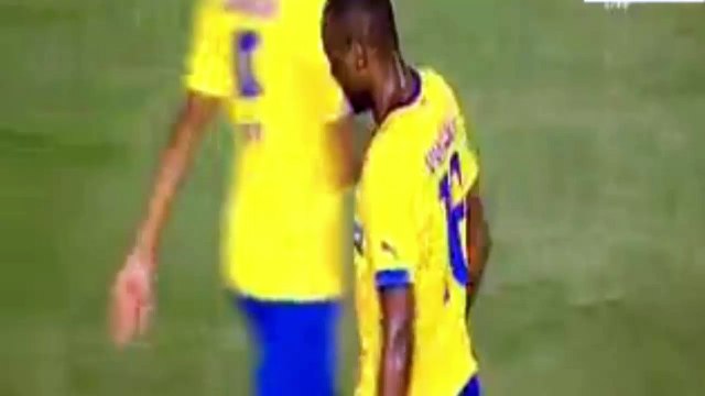 Vinicius RED Card APOEL 0 - 1 Midtjylland Champions League 4-8-2015